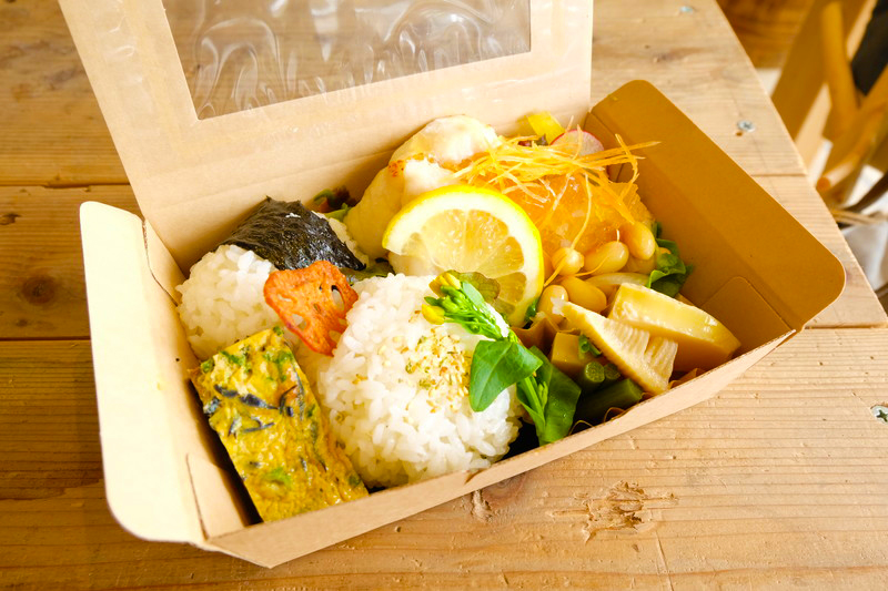 satono(さとの)の焼き唐揚げ弁当